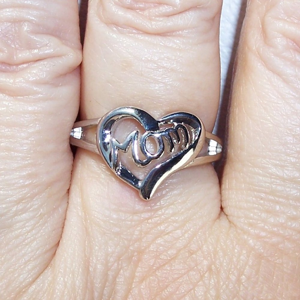 925 STERLING SILVER Mom Mother's Day Heart Ring - Picture 3 of 16